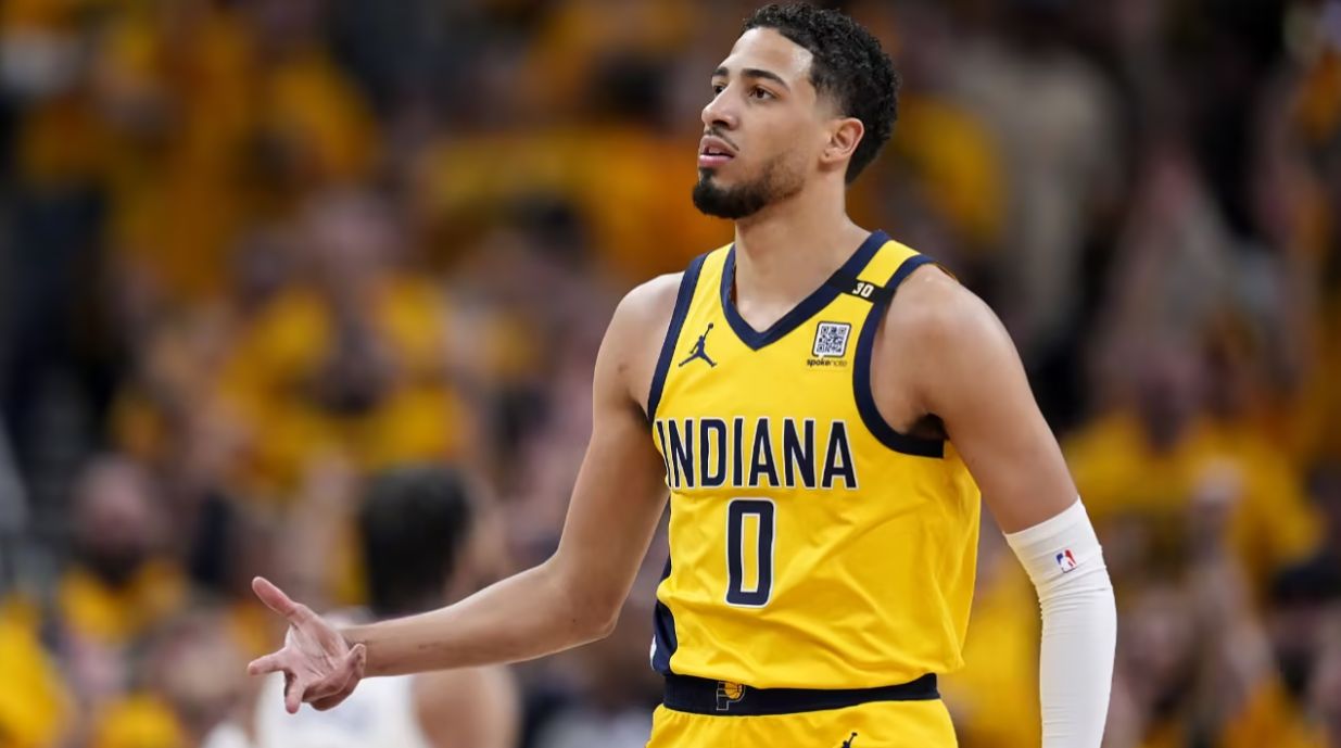 窗口期社区盾焦点战，西汉姆手感冰凉，更衣室稳定，医务组通报恢复的简单介绍